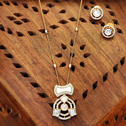 Kundan Full Stone High Gold Polish Pendant Set for Women